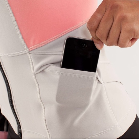 Lululemon Studio Surf Dune Black Bleached Coral Hooded Jacket - Picture 4 of 16